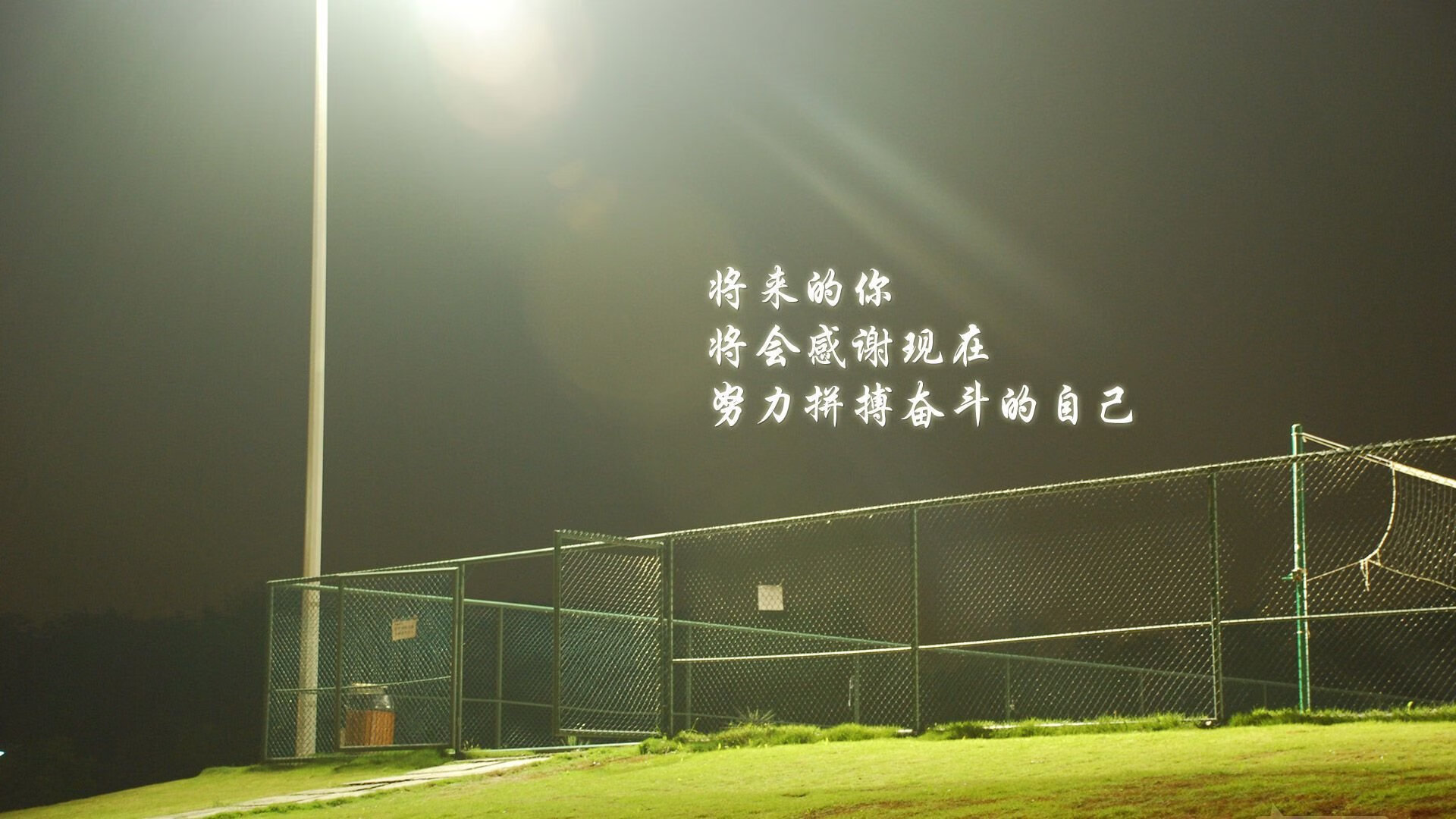 新疆男篮多点发力通过整体配合赢得胜利，新疆男篮好消息