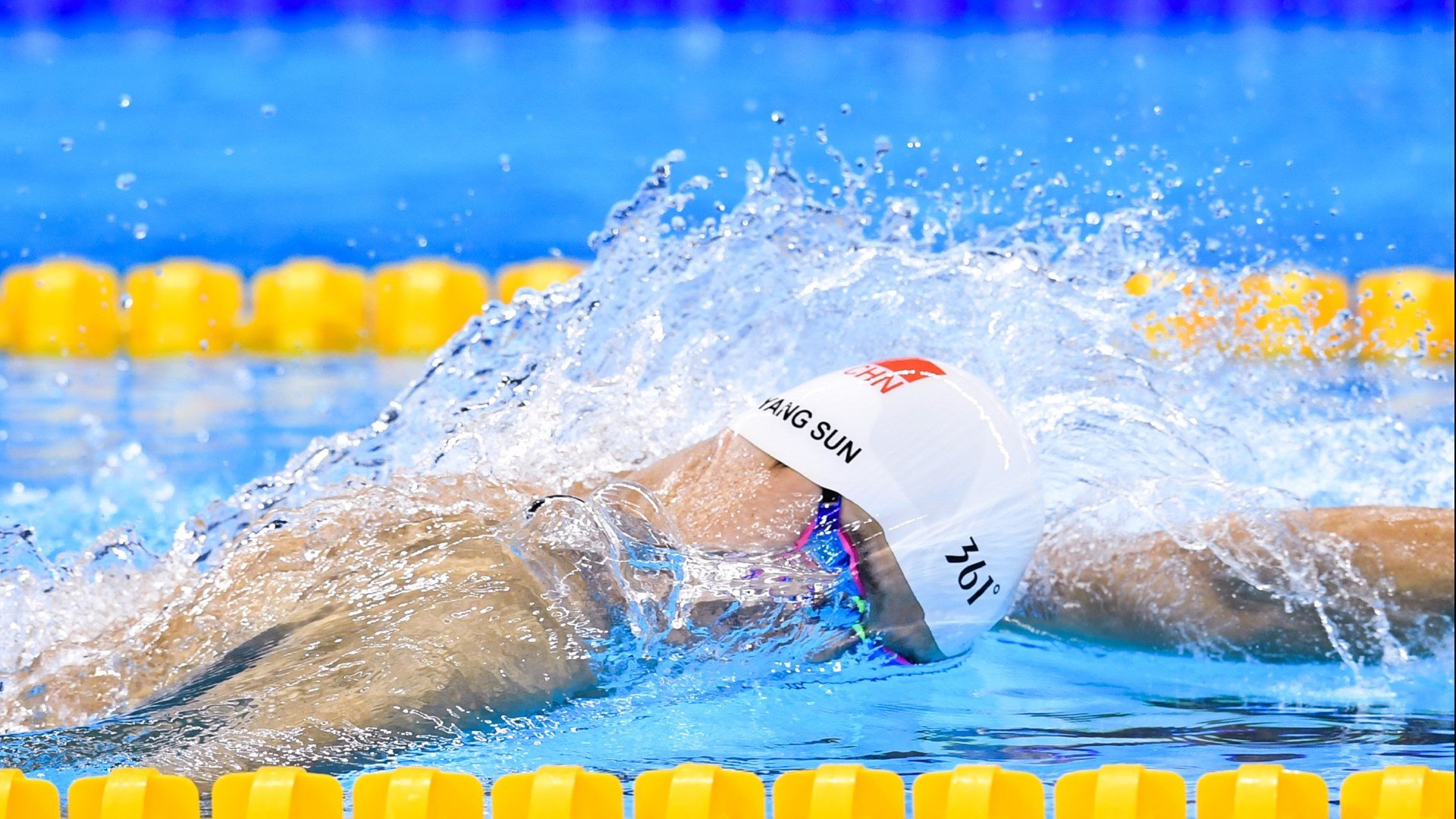 爱游戏娱乐平台-逆转历史：首次由电动车队夺冠，中国电动车第一人